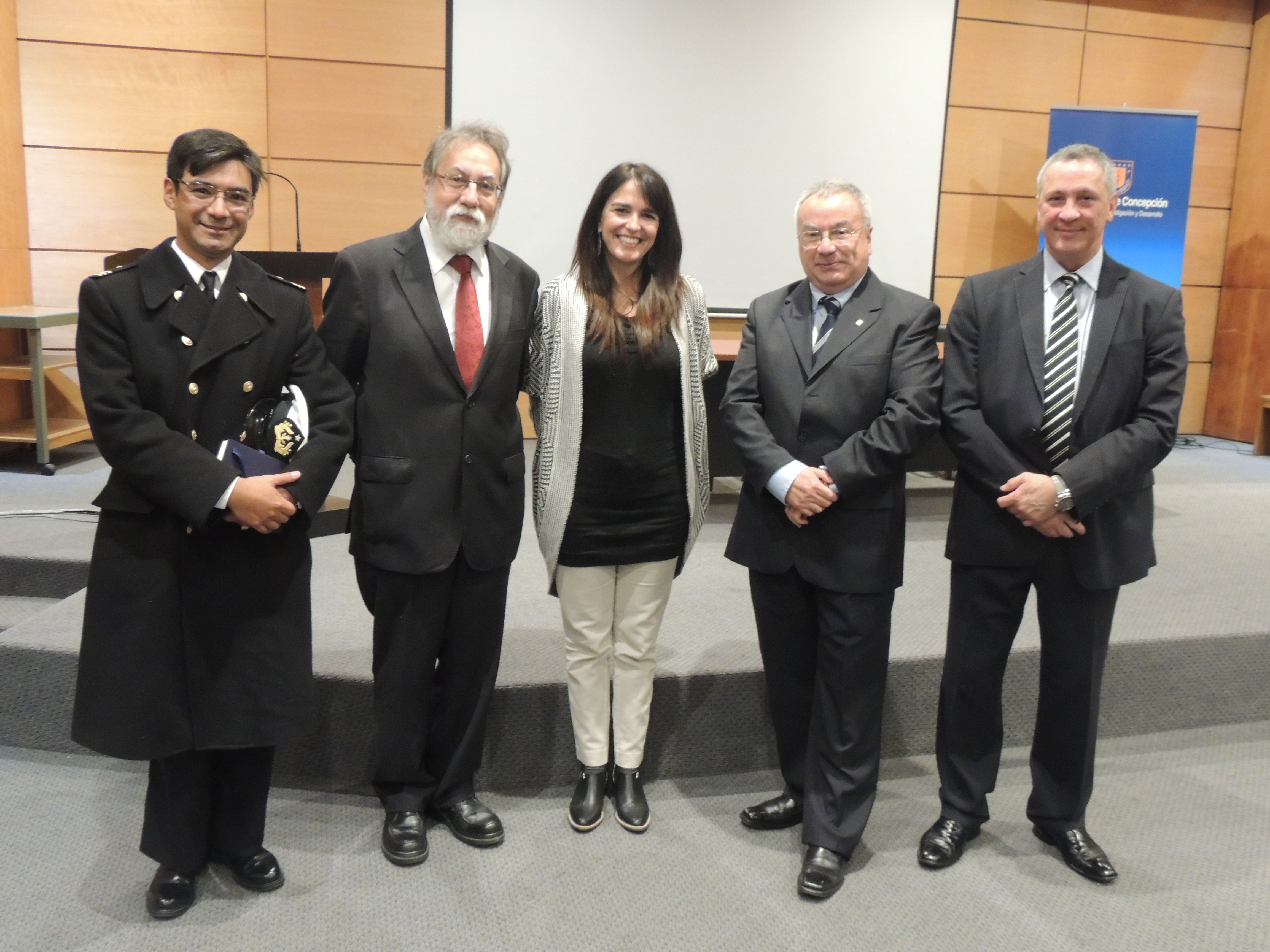 Teniente Ricardo Cartés, Dante Figueroa, Carola Venegas, Roberto Riquelme y Juan Matos Lale